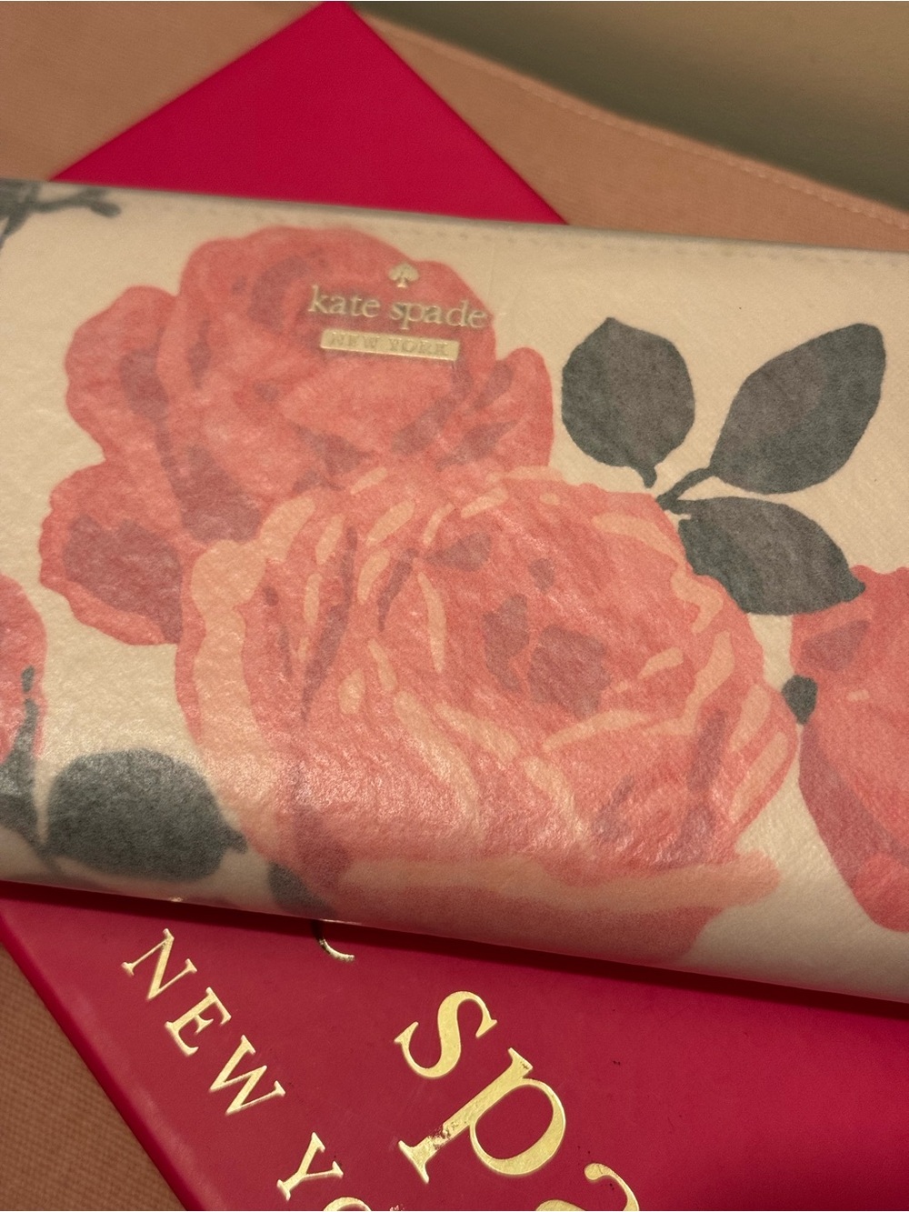 NWT Kate Spade Cameron Street Roses Lacey Wallet Pink Sand Multi Boxed